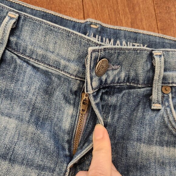 Citizens of Humanity women's jean shorts in size 26 - Picture 3 of 11